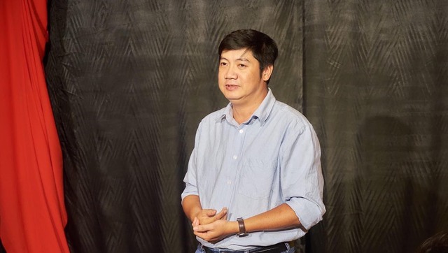 NSƯT Vũ Xuân Trang từ soát vé đến nghệ sĩ đa tài: 18 năm ở rể, được bố mẹ vợ thương như con ruột- Ảnh 3.