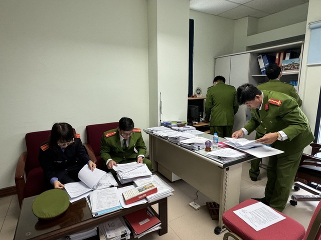 Chân dung Phó Cục trưởng Cục Đăng kiểm Việt Nam Nguyễn Vũ Hải vừa bị bắt- Ảnh 1.
