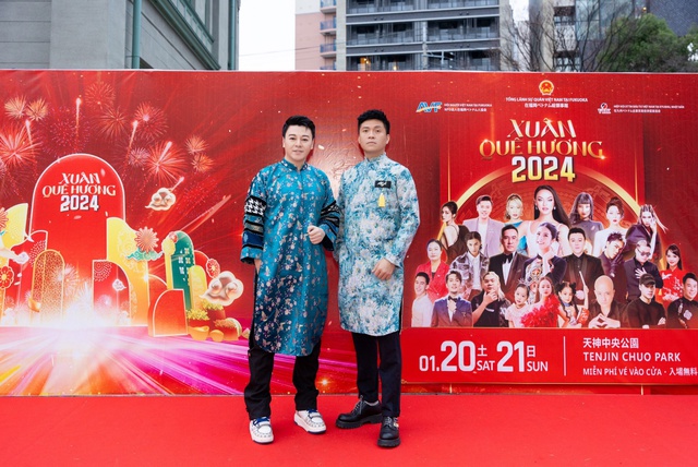 Ca sĩ Phan Anh cùng Tuấn Tú, Quang Anh tham gia Lễ hội Áo dài Việt Nam tại Nhật- Ảnh 9.