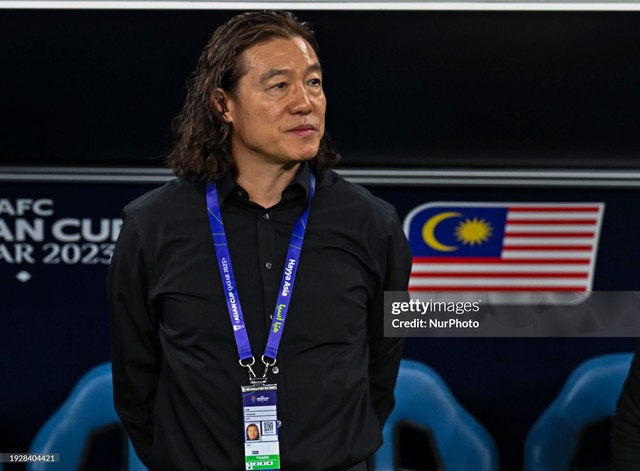 Rời Asian Cup trong cay đắng, HLV Malaysia than thở: "Lỗi tại tôi hết, tôi đã khiến cầu thủ quá mơ mộng"- Ảnh 1.