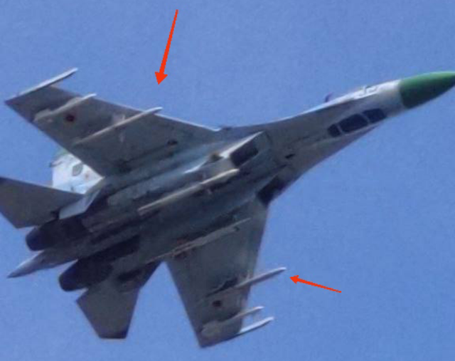 Chuyên gia Nga: "Cực khó nhằn 'món quà' vừa được Su-24 Ukraine ship tới trước phòng không ta"!- Ảnh 3.