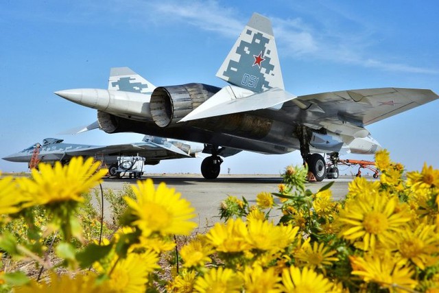 Tiêm kích tàng hình Su-57 Felon gây ấn tượng mạnh với báo chí Mỹ- Ảnh 1.
