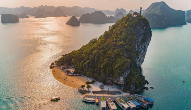 Không phải Nha Trang hay Phú Quốc, bãi biển Việt Nam lọt top đẹp nhất thế giới cách Hà Nội chưa đến 200km- Ảnh 3.