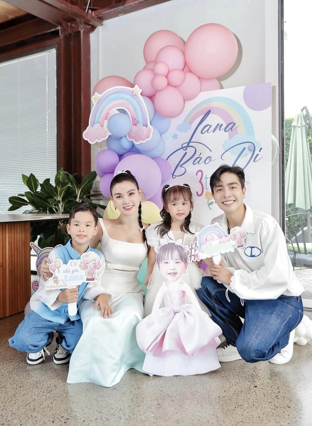 Nữ ca sĩ Việt lấy chồng thứ 2 kém 10 tuổi, mẹ chồng hứa sinh mỗi con tặng 1 mảnh đất, tuổi 40 đẹp nuột nà- Ảnh 3.
