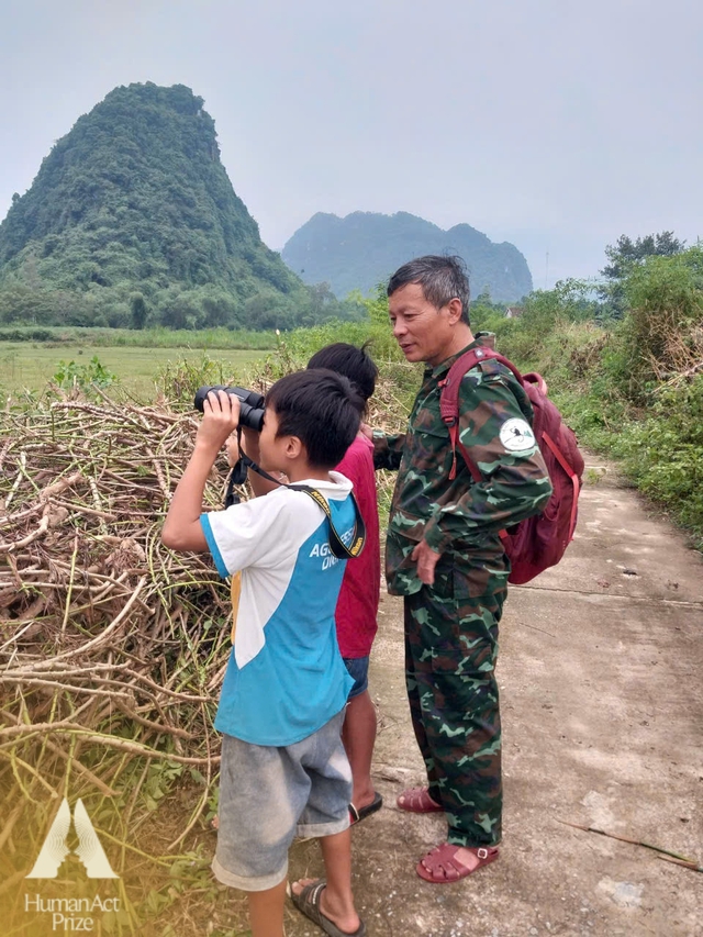 Bất ngờ gặp "người bạn" quý hiếm trên núi, Trung tá biên phòng lập ra "tiểu đội" vang danh vùng di sản - Ảnh 10.