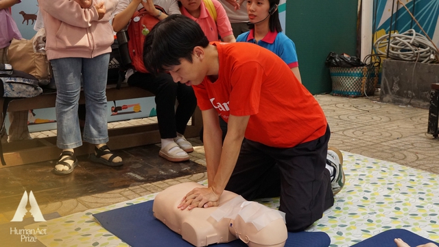 Tiết lộ những thứ bên trong chiếc túi 'bảo bối' mà hàng triệu tài xế Việt nên mang theo - Ảnh 3.