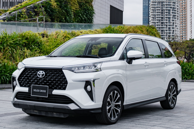 Nhà nước đã hỗ trợ phí trước bạ, loạt xe Toyota vẫn bán kèm ưu đãi: Giá Vios đang ở mức rất hấp dẫn - Ảnh 3.