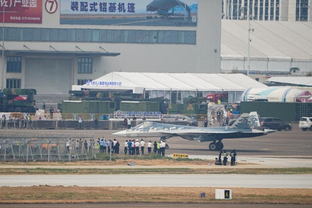  Su-57 “quyến rũ” Airshow China 2024, thành công “chốt đơn hàng” đầu tiên - Ảnh 2.