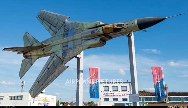 Đôi cánh biến thiên và Sự kết thúc của MiG - 23 Nga - Ảnh 3.