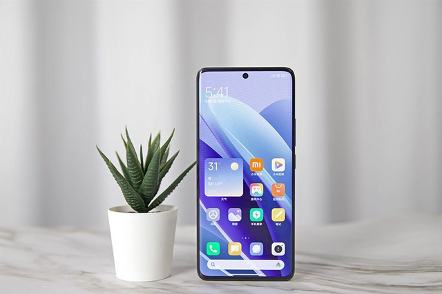 Redmi Note 13 Pro Plus Xiaomi: Điện thọai cận cao cấp với camera 200MP và sạc siêu nhanh - Ảnh 3.