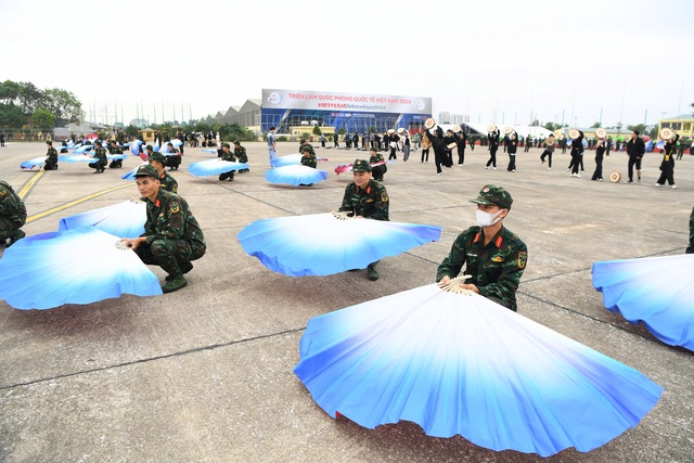 Sự kiện quốc tế quy mô 'khủng' sắp diễn ra ở Hà Nội: Bộ Quốc phòng chỉ đạo đặc biệt về 'biệt đội' máy bay - Ảnh 6.