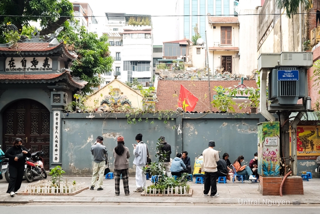 Đã tìm ra quán trà đá Sơn Tùng ngồi, rất nhiều người tranh thủ tới trải nghiệm - Ảnh 6.