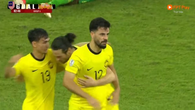 TRỰC TIẾP Malaysia 3-2 Timor Leste: Malaysia lại vượt lên đầy kịch tính - Ảnh 1.