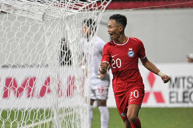 TRỰC TIẾP Singapore 2-2 Thái Lan: Voi chiến tấn công nghẹt thở, thể hiện oai phong "anh cả" ĐNÁ - Ảnh 4.