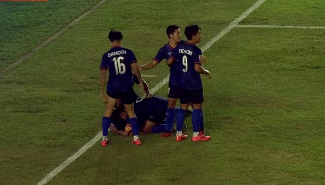 TRỰC TIẾP Myanmar 1-2 Lào: Tuyển Lào ngược dòng khó tin - Ảnh 1.