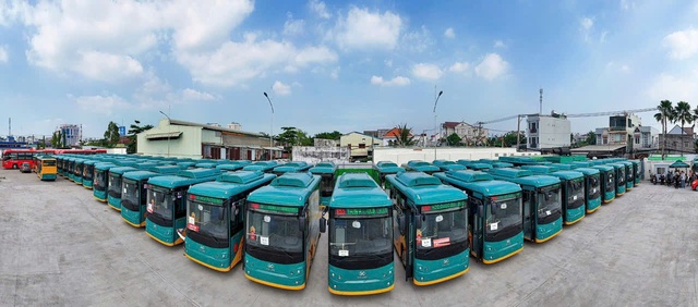 Cận cảnh dàn xe "sang xịn" bắt đầu kết nối tuyến metro dài và đắt nhất Việt Nam vào hôm nay - Ảnh 4.