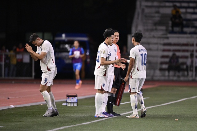 TRỰC TIẾP Philippines 1-1 Thái Lan: Thế trận đôi công đầy sôi động - Ảnh 1.