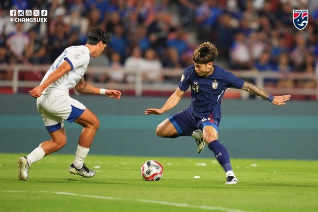 TRỰC TIẾP Thái Lan 3-1 Philippines: Thái Lan dẫn bàn nghẹt thở trong hiệp phụ - Ảnh 7.