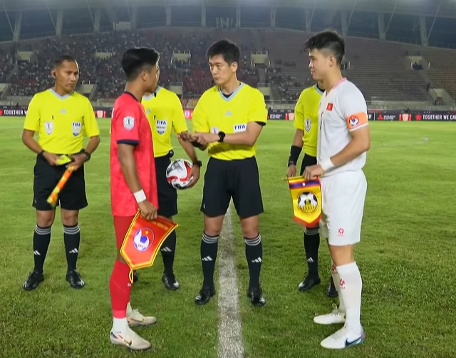 TRỰC TIẾP Việt Nam 2-0 Lào: Tuyển Việt Nam liên tục ghi bàn - Ảnh 3.