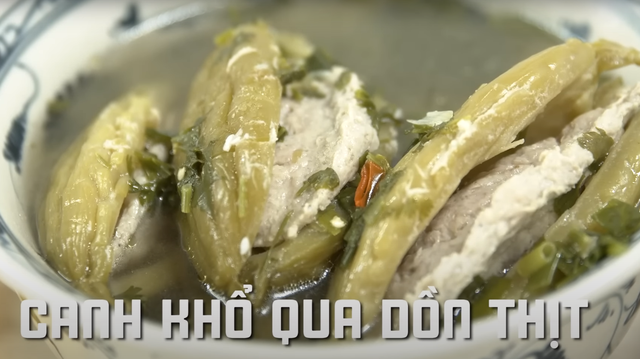 Khách Tây nếm thử các món ăn Tết của Việt Nam: Món được yêu thích nhất không phải bánh chưng- Ảnh 7.