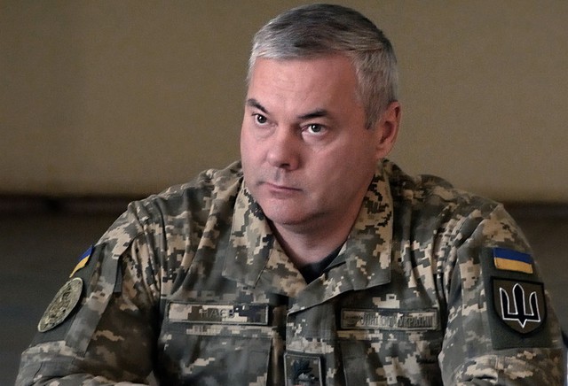Tướng Ukraine biết tin sa thải qua truyền thông - Văn phòng Tổng thống Zelensky hé lộ lý do chính xác- Ảnh 1.