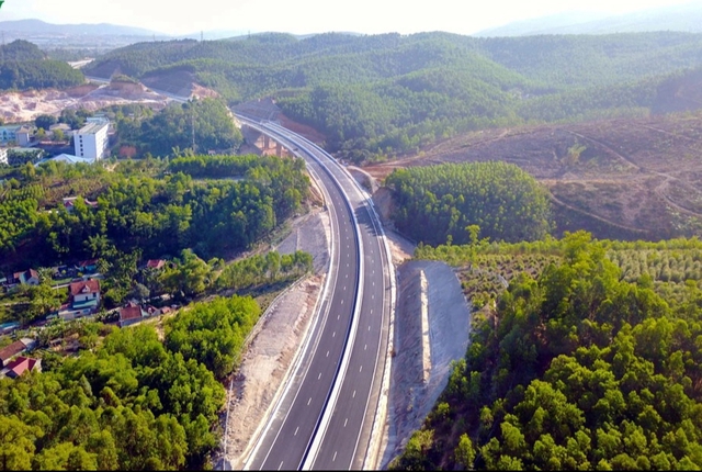 657.000 tỷ đồng phần lớn 'rót' cho dự án giao thông khắp Việt Nam, năm rồng sẽ bứt phá?- Ảnh 2.