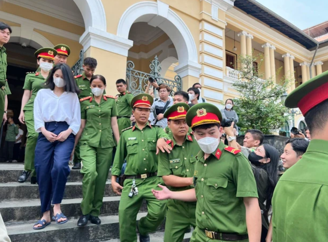 Phản ứng của bố Ngọc Trinh khi con được hưởng án treo, chiều nay sẽ đón con gái về nhà- Ảnh 3.
