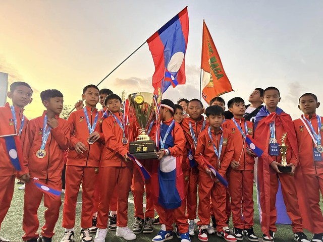 Đội bóng Lào vô địch giải đấu tại Trung Quốc với 91 bàn, gây sốc với chiến thắng 25-0- Ảnh 1.