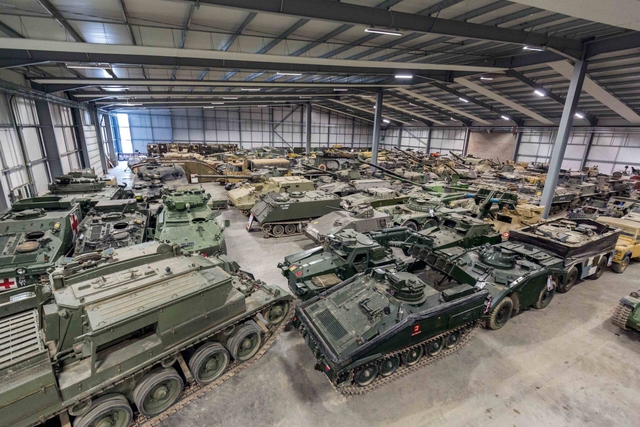 500 tăng thiết giáp Ukraine đang 