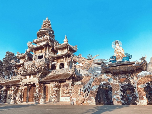 Sử dụng hàng triệu mảnh sành sứ, ngôi chùa cách trung tâm Đà Lạt 8km giữ tới 11 kỷ lục Việt Nam- Ảnh 1.