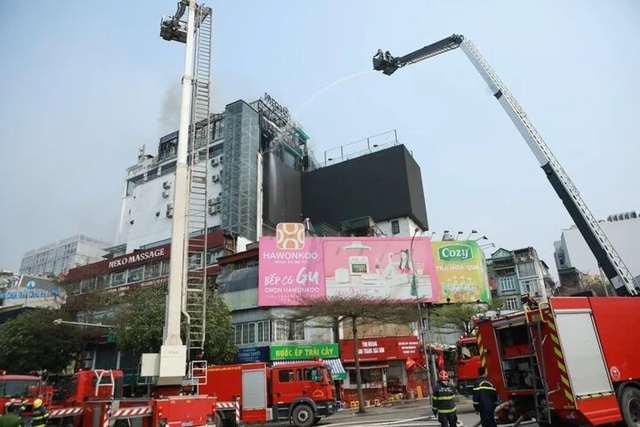 Cháy tòa nhà trung tâm thương mại OCD ở Hà Nội- Ảnh 2.