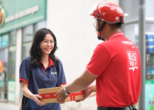 Viettel Post đứng thứ 3 về chuyển phát nhưng thu tiền chính từ sim thẻ, vé máy bay,.. : Doanh thu nghìn tỷ nhưng biên lợi nhuận bèo bọt chưa tới 1%- Ảnh 5.