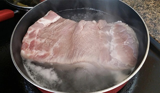 Đừng dại mà chần thịt, đây mới là cách làm đúng để loại bỏ độc tố của thịt lợn mua ngoài chợ- Ảnh 2.
