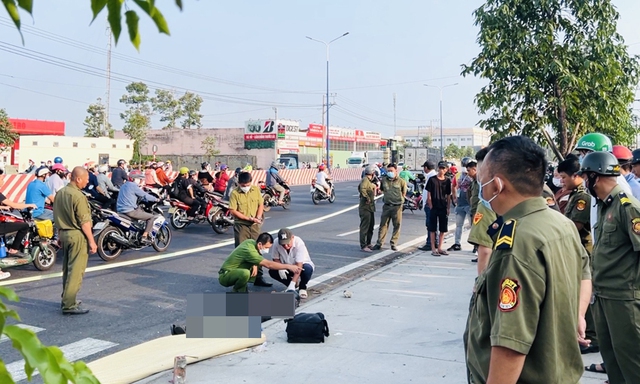 Lời khai bất ngờ của tài xế xe tải cán chết người nằm ngủ trên vỉa hè- Ảnh 2.