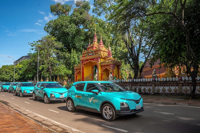Du khách Việt cảm thán “Xanh SM Laos rẻ bàng hoàng”, hãng xe của ông Vượng đang kinh doanh thế nào ở Lào?- Ảnh 8.