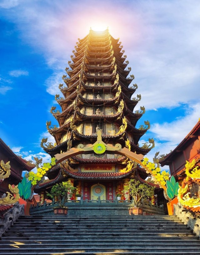 Ngôi chùa có tòa tháp độc nhất Việt Nam, nắm giữ 2 kỷ lục thế giới: Chỉ cách Hà Nội hơn 30km- Ảnh 2.
