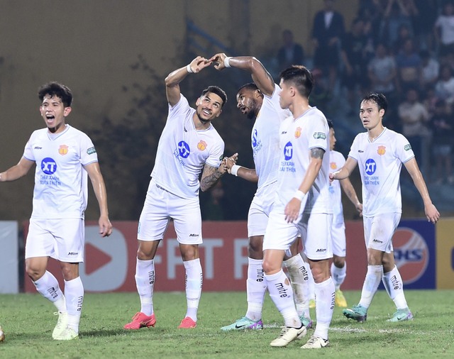 Tuấn Anh dứt điểm khiến Hà Nội FC 