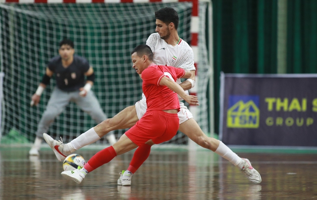 Thi đấu kiên cường, tuyển Việt Nam ăn mừng trước đội Top 7 thế giới- Ảnh 1.