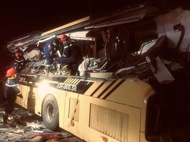 Tai nạn thảm khốc trên quốc lộ 2 khiến 5 người chết: Tốc độ xe container vẫn là ẩn số- Ảnh 7.