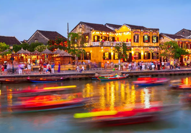 Địa điểm nức tiếng Việt Nam Bill Gates muốn được ghé thăm: Năm 2023 đón 4 triệu khách, thu hơn 4.000 tỷ- Ảnh 2.