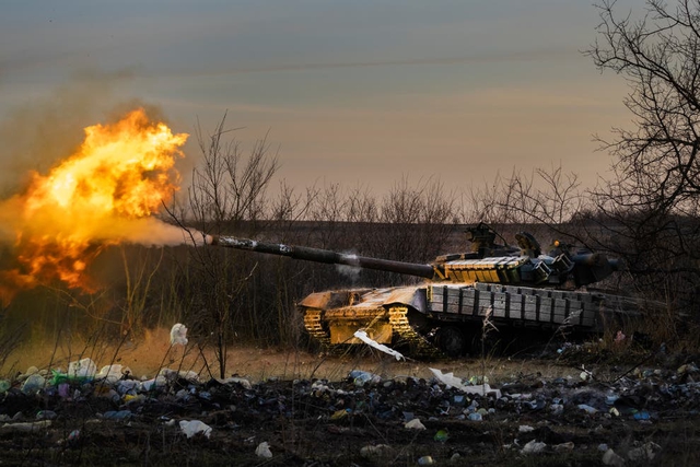 7 vạn quân Nga đánh Chasiv Yar: Ukraine lui binh - Xe tăng núp trong chiến hào, 3 ngày không dám khai hỏa- Ảnh 2.