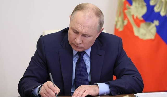 TT Putin ký sắc lệnh giáng đòn nước sắp kéo tên lửa áp sát Nga: Mỹ bị vạ lây, 1 ngành toàn cầu 
