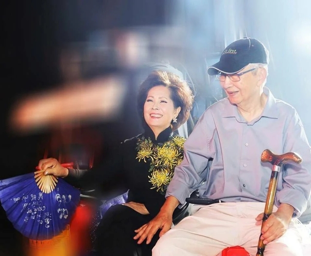 Nữ ca sĩ sinh con nhiều nhất showbiz Việt: Được chồng cả đời yêu thương, có 8 con, ai cũng thành đạt- Ảnh 4.