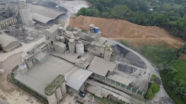 Hiện trường vụ tai nạn nghiêm trọng khiến 7 công nhân tử vong ở nhà máy xi măng Yên Bái- Ảnh 2.