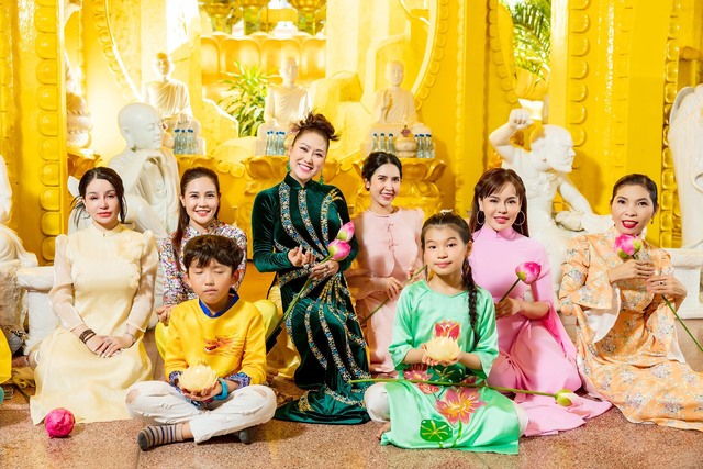 Phi Thanh Vân cho con trai tham gia quay chương trình ca nhạc- Ảnh 8.