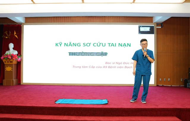 Vụ nữ điều dưỡng cấp cứu khách nước ngoài ngừng tim ở Đà Nẵng: Bác sĩ nêu 5 nguyên tắc ai cũng cần biết- Ảnh 2.