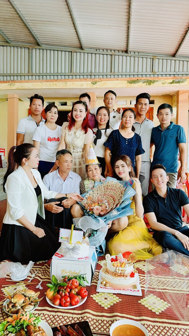 Gia đình ở Thái Nguyên có 7 chàng rể quý: Bố vợ ốm vào viện chăm, dịp lễ, Tết ngồi nhậu nguyên mâm- Ảnh 9.