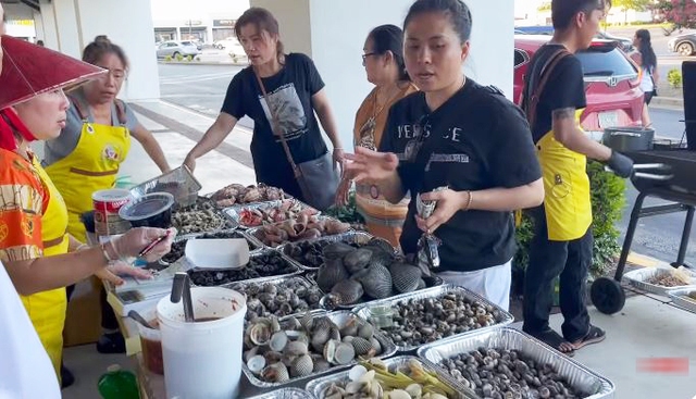 Bà chủ siêu thị khuân nguyên chợ ốc Việt Nam sang Mỹ, mở bán ngay vỉa hè: Bất ngờ về chất lượng- Ảnh 3.