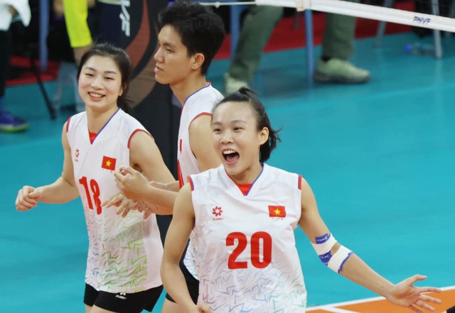 "Thổi bay" tuyển Indonesia, đội Việt Nam chính thức giành ngôi đầu bảng tại giải châu Á- Ảnh 1.