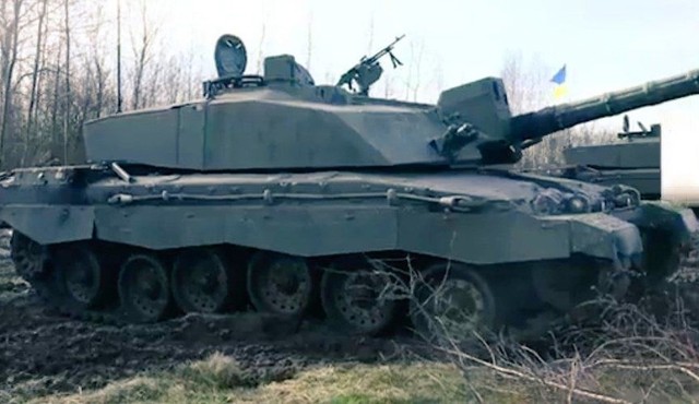 Lữ đoàn 82 tinh nhuệ nhất tung xe tăng Challenger 2 vào giải cứu Volchansk - Ảnh 4.